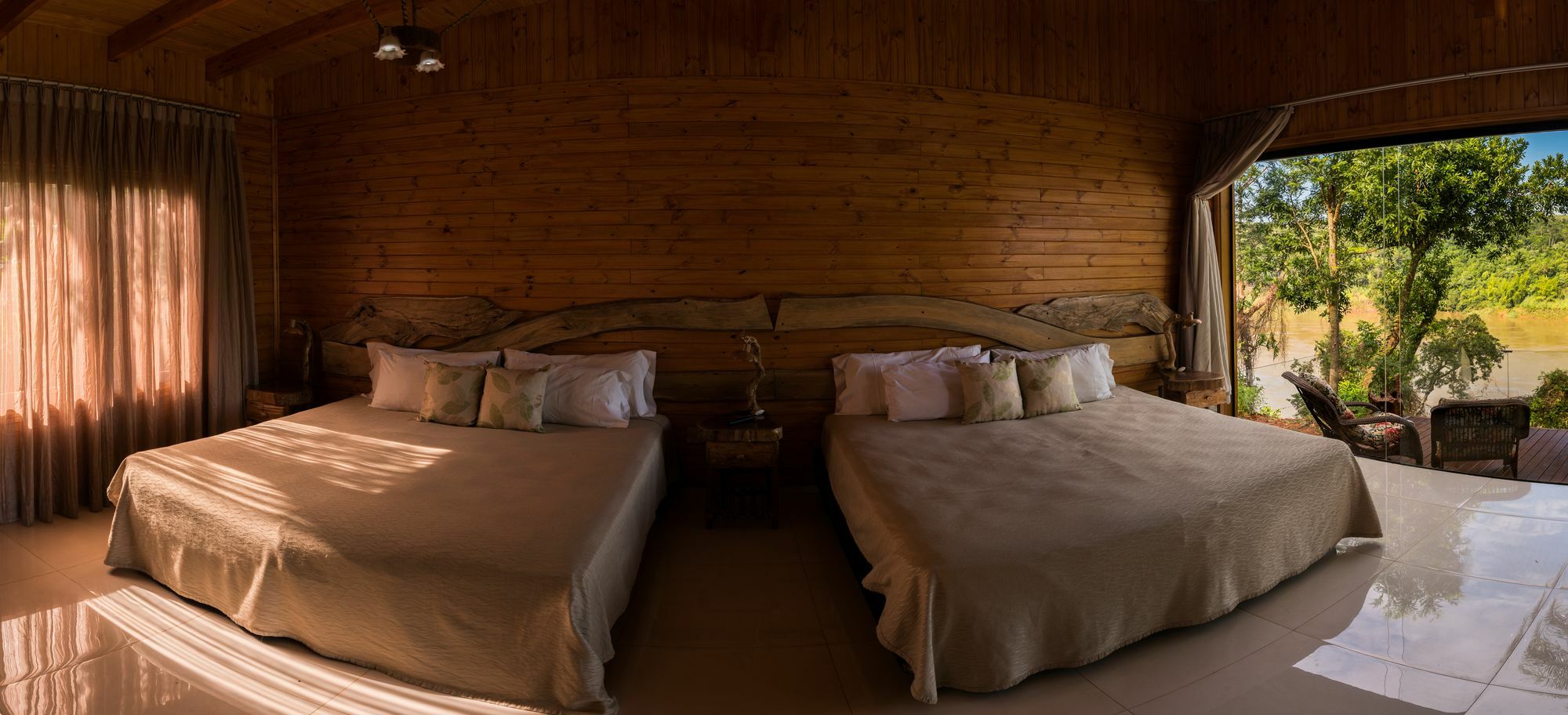 Tupa Hotel